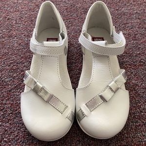 Girl T-trap Mary Jane size 10